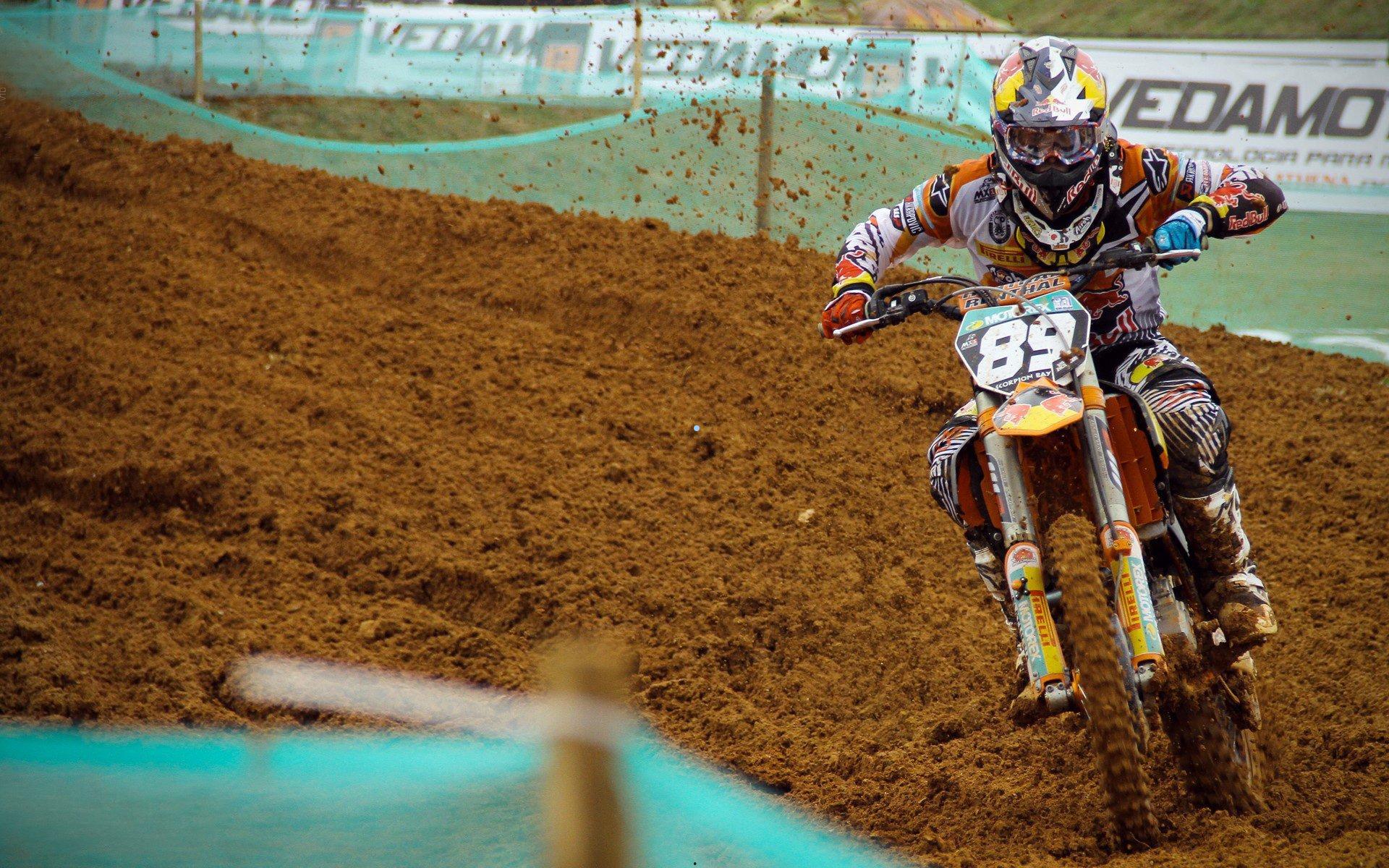 海星体育app下载_残阵蓝军客场搏命，伦敦德比生死一线